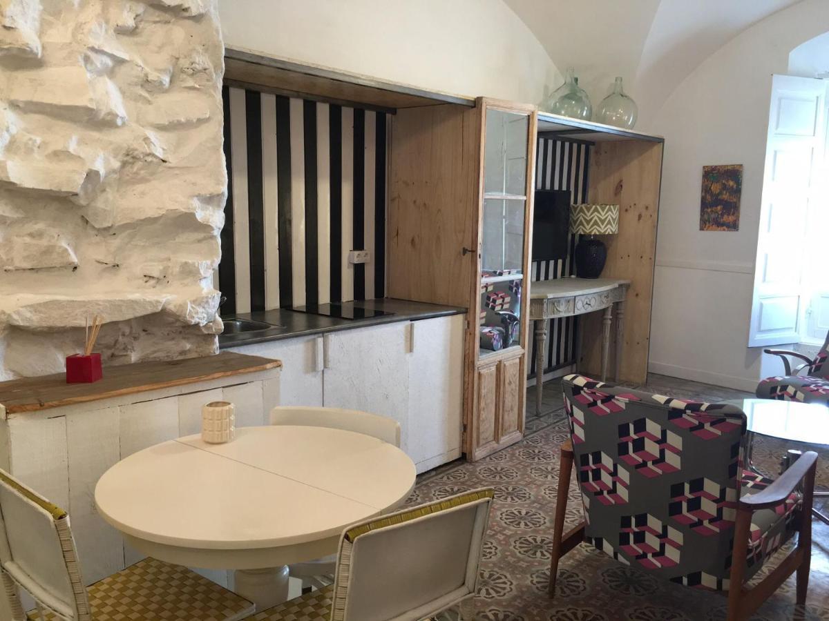 Apartamentos Tukasa Vintage กาเซเรส ภายนอก รูปภาพ